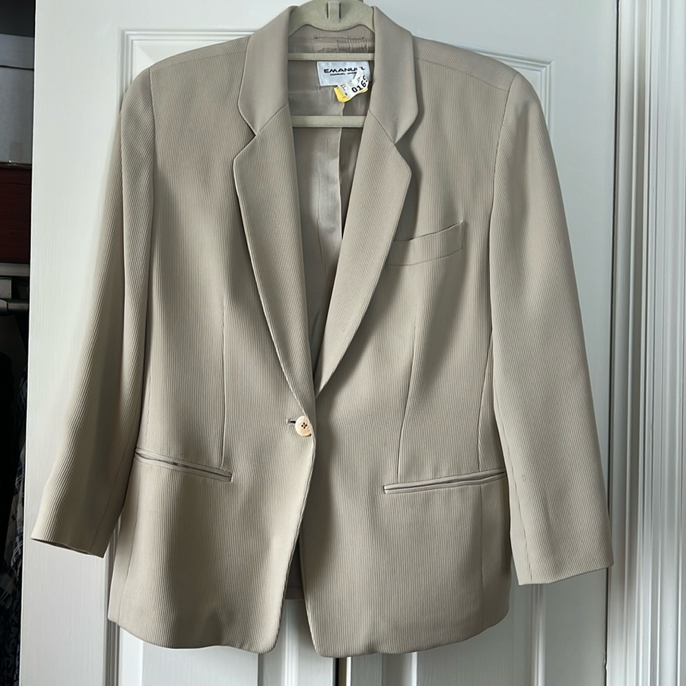 Emanuel women’s Blazer